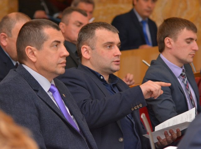 Депутати просять прикордонників врегулювати питання "пересічників"