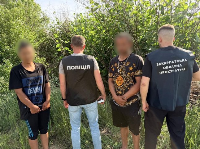 Чоловік організував схему на Хустщині прямісінько з камери СІЗО