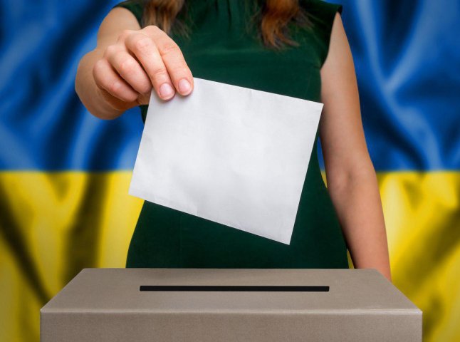 Голосування на окрузі із центром у Тячеві розпочалось вчасно і без порушень