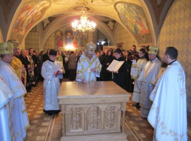 Глава Мукачівської Греко-католицької єпархії освятив відреставровану каплицю в Ужгороді