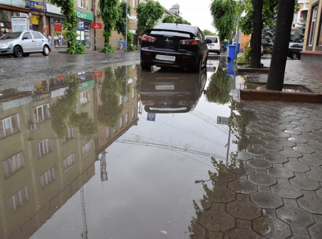 Страшенна злива у Мукачеві: до чого вона призвела