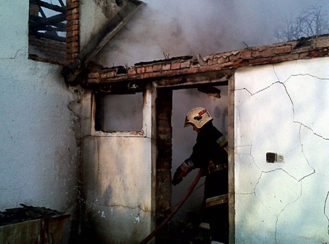 Вогнеборці Берегівщини ліквідували загорання у житловому будинку (ФОТО)