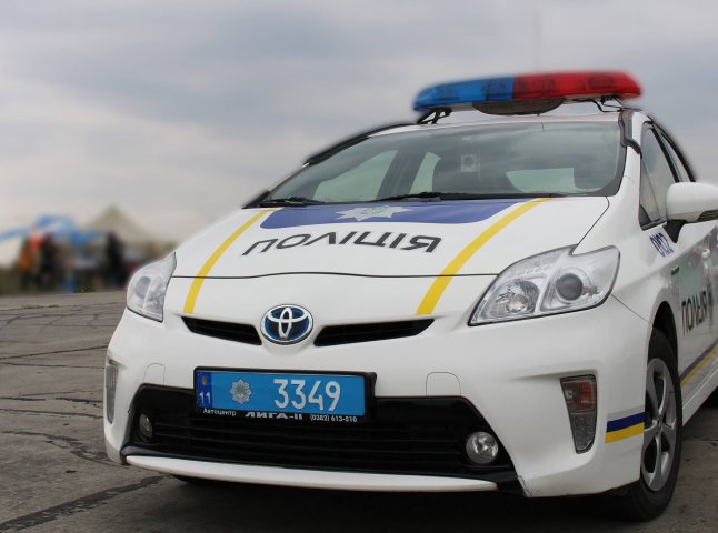 У Мукачеві побили поліцейських