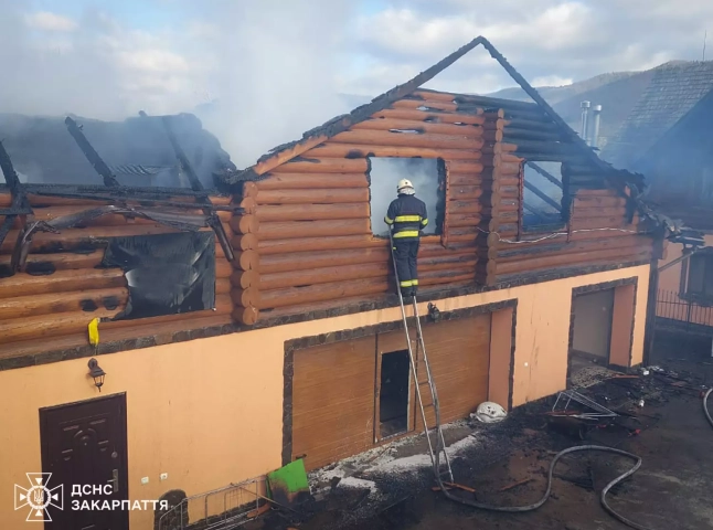 Зранку на Закарпатті трапилась неприємна подія, яку відразу взялися ліквідовувати