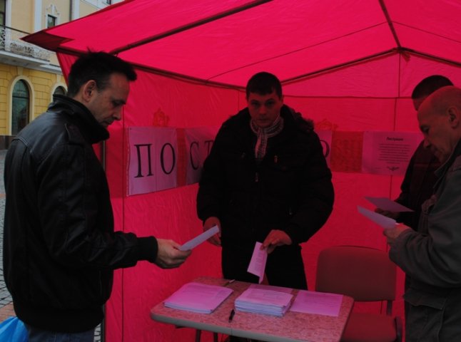 Громадськість Мукачева активізують на створення Народної Ради та проведення люстрації (ФОТО)