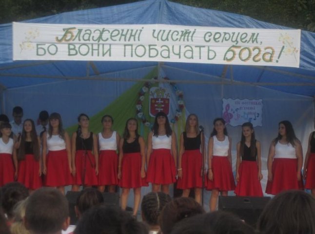 На Виноградівщині стартував фестиваль духовної пісні