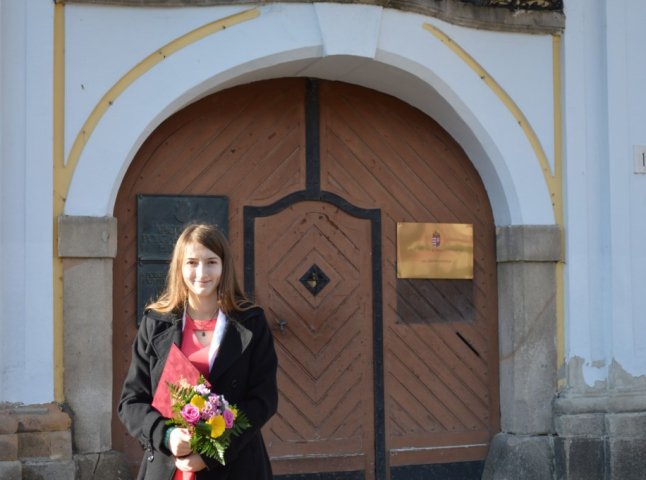 Тячівська школярка отримала нагороду «За знання угорської мови»
