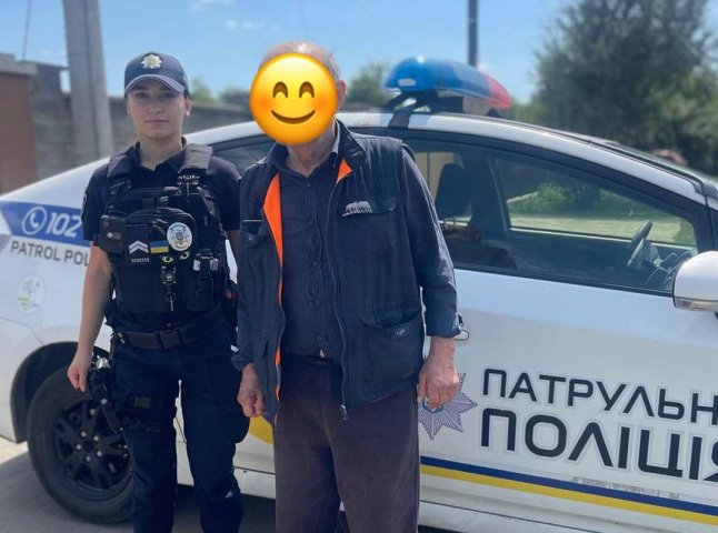 Правоохоронці повернули додому 78-річного чоловіка, який загубився в Ужгороді Правоохоронці повернули додому 78-річного чоловіка, який загубився в Ужгороді