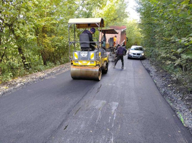 В області відновлюють дорогу, яку не ремонтували десятки років