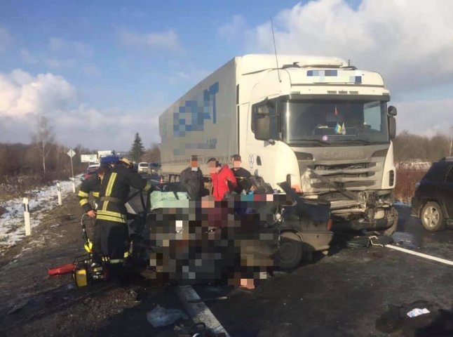 Моторошна аварія на Мукачівщині: загинуло 5 людей