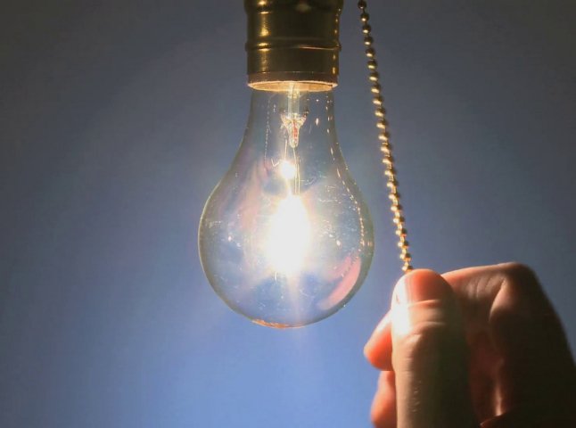 Експерт попередив, що з 15 травня в Україні може бути дефіцит електрики: в чому причина