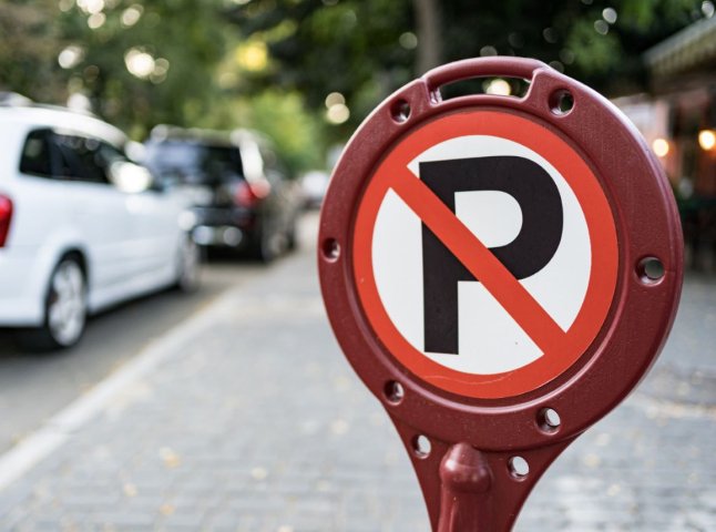 У Мукачеві визначили оператора платних місць паркування
