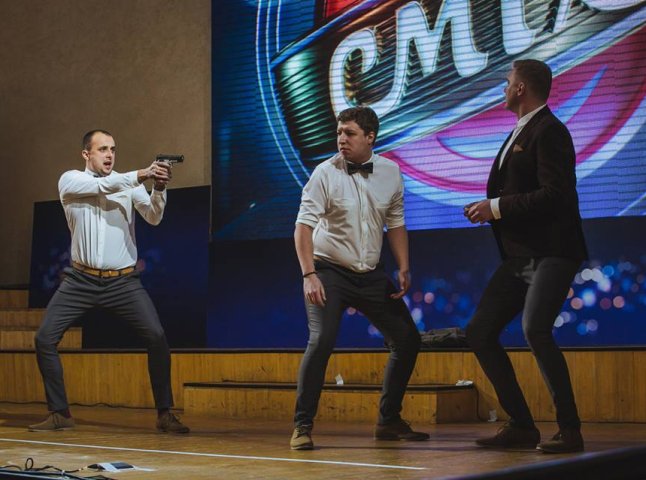 Команда з Ужгорода "Тяп-ляп" потрапила у другий тур фестивалю "Ліги сміху"
