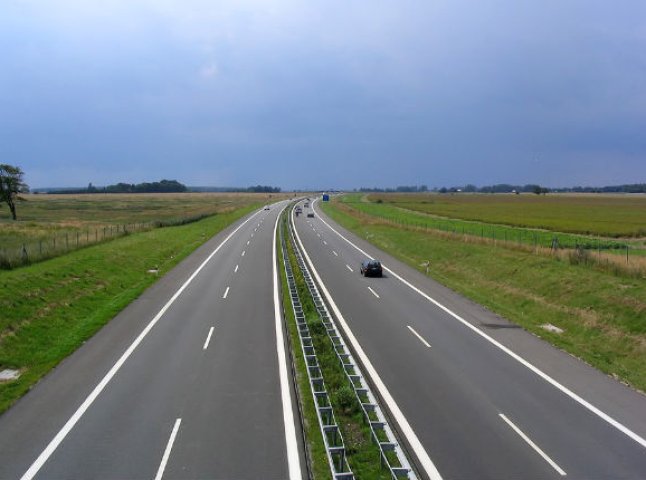 Укравтодор заявив про намір побудувати нову дорогу, яка з’єднає трасу Київ - Чоп з угорською Будапешт - Ньїредьгаза