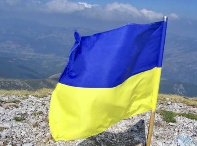 На Тячівщині на горі Капуна встановлять величезний прапор України