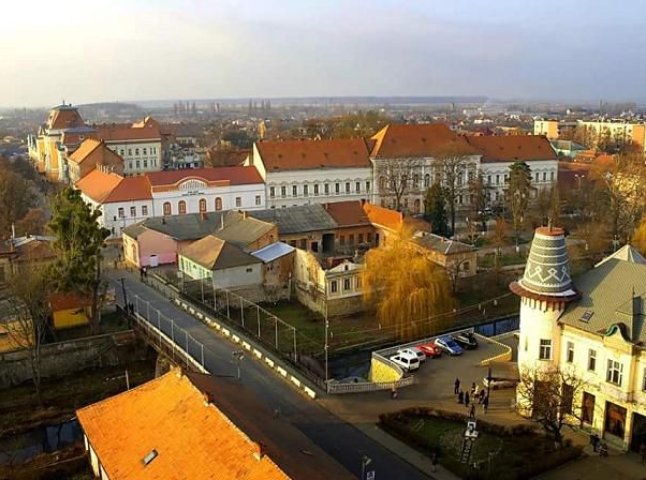Українцям назвали 8 причин відвідати Берегово – "угорський" куточок України