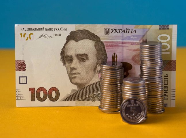 Виплати до Дня Незалежності України