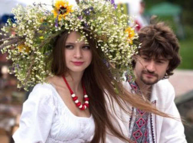 Сьогодні українці відзначають День молоді