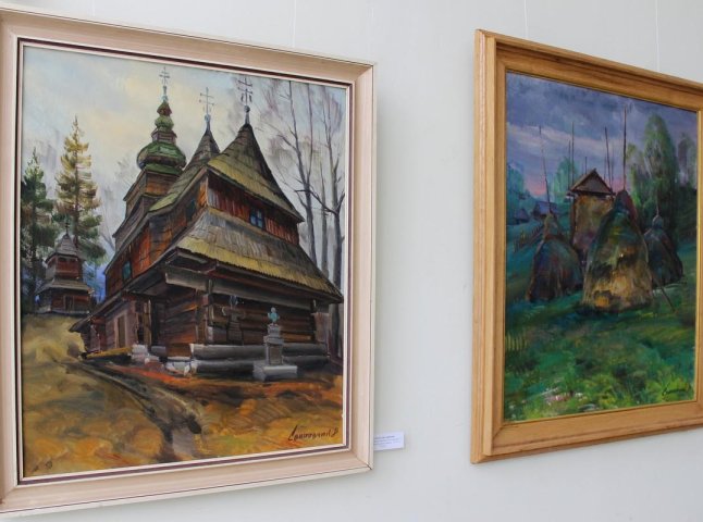 В Ужгороді відкрили унікальну виставку картин дерев’яних храмів Закарпаття