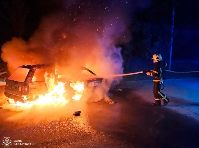 У Мукачеві та в Хусті горіли автомобілі