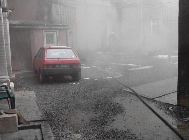 В Ужгороді на Петефі трапилась пожежа (ФОТО)