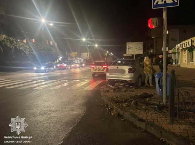 Водійка з ознаками сп’яніння вчинила ДТП