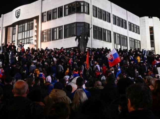 У Словаччині протестують проти карантину