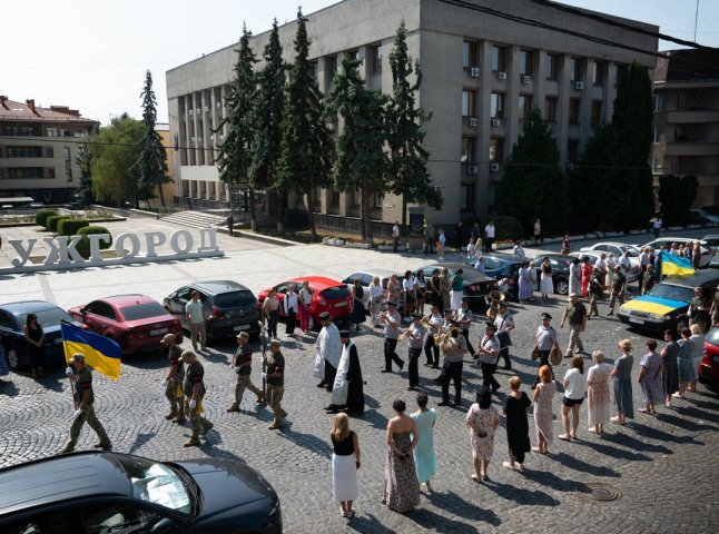 Ужгород попрощався із полеглим воїном