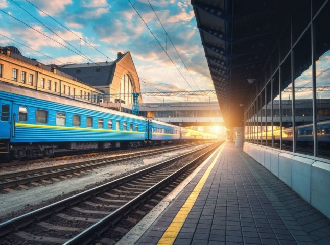 Зарплата залазничників зросте