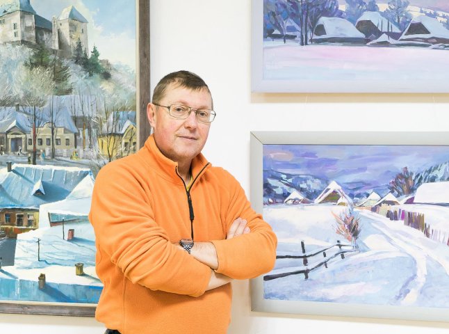 Різдвяна виставка картин відкрилась в галереї "Ужгород"