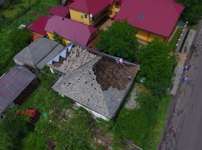На Закарпатті негода пошкодила понад 800 будинків