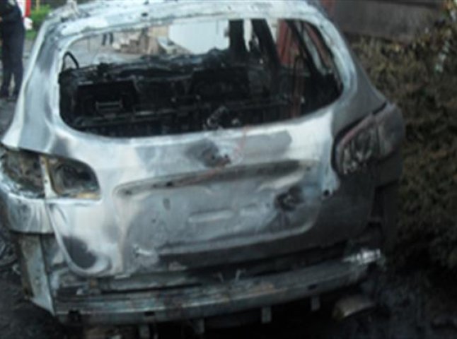 На Тячівщині за невстановлених обставин загорівся автомобіль "Хюндай"