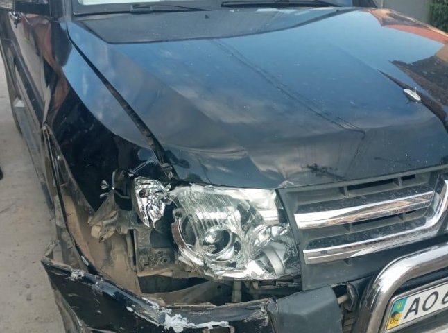 П’яний водій Mitsubishi Pаjеrо скоїв аварію