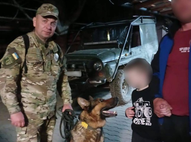 На Ужгородщині в лісі загубилась дитина: правоохоронці та місцеве населення шукали 5 годин На Ужгородщині в лісі загубилась дитина: правоохоронці та місцеве населення шукали 5 годин