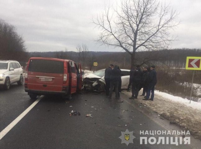 На Мукачівщині зіткнулись 4 машини. Серед постраждалих є діти
