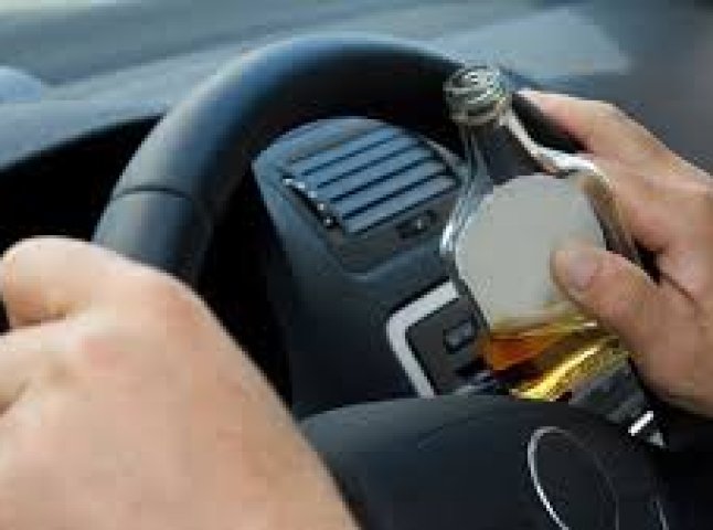 Затриманий патрульними нетверезий водій зізнався, що вживав алкоголь