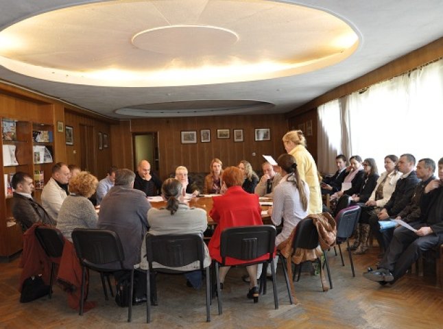 У Закарпатській області почали роботу 4 окружні виборчі комісії