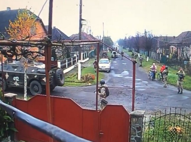 Що коїться у селі на Мукачівщині: опубліковано відео