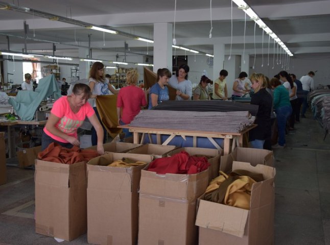 На Мукачівщині виготовляють текстиль для відомих світових брендів