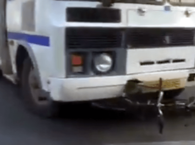 ДТП у Мукачеві: велосипедист потрапив під колеса автобуса