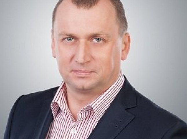 Згідно з попередньою інформацією, Золтан Бабяк лідирує на виборах міського голови Берегова