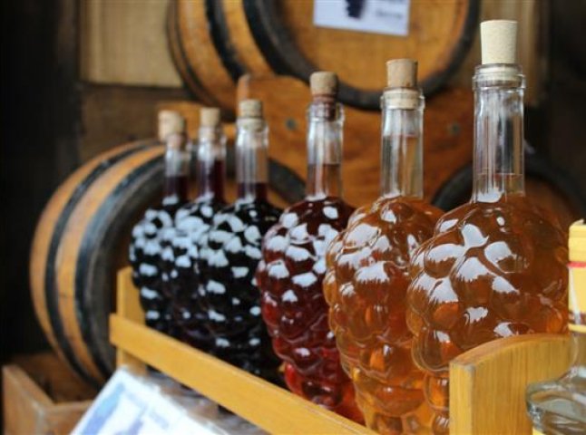 Фестиваль "Червене вино – 2016" відвідали понад 75 тисяч туристів