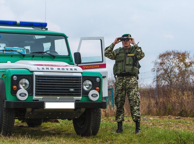 На Закарпатті затримано 12-ох нелегалів з Афганістану, Сирії та іраку