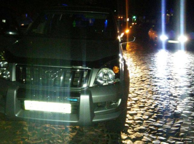 У Мукачеві затримали водія джипу, у якого знайшли наркотики