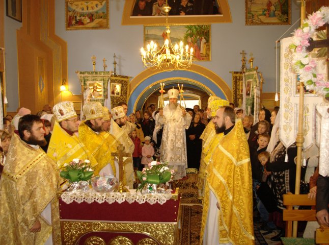 Владика Феодор відвідав храм на честь Собора Божої Матері в селі Костьова Пастіль