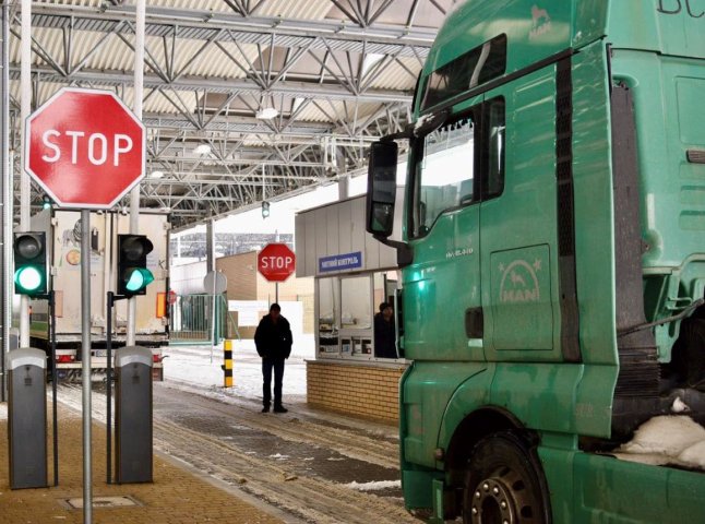 Прикордонники попередили українців, які зібралися їхати до Словаччини