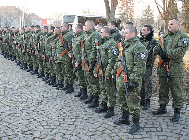 Чергова група закарпатських міліціонерів відправилась боронити східні рубежі України