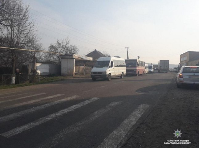 Рух на дорозі "Мукачево – Івано-Франківськ" відновлено