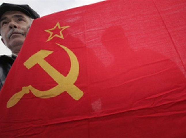Ветеранам Мукачева червоний прапор не потрібен (ДОКУМЕНТ)