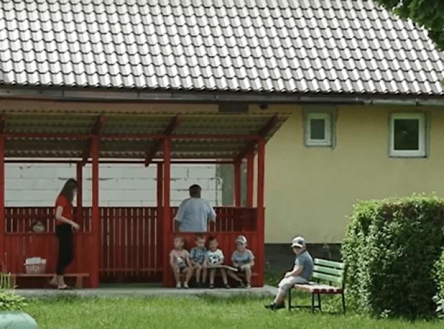 Дітей поки небагато: садочки Мукачева відновили роботу